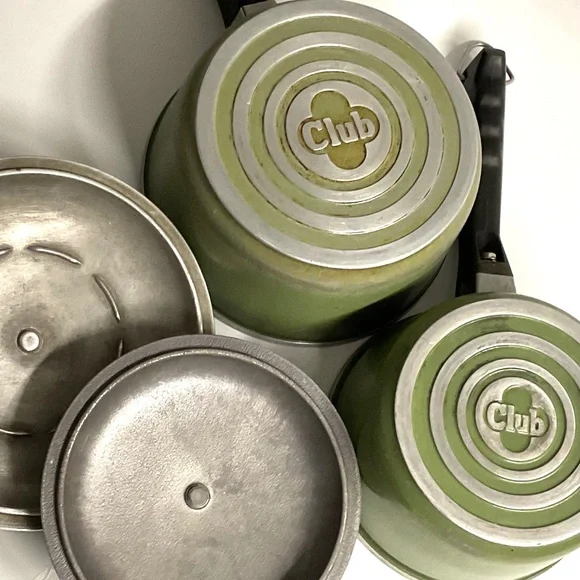 CLUB Saucepans and Lids 1qt. &1.5 qt. Vintage - Picture 2 of 5